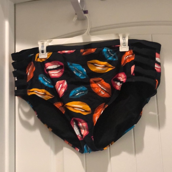 2FOR$20 Lip Print Bikini Set No Tags 3X - Picture 5 of 5